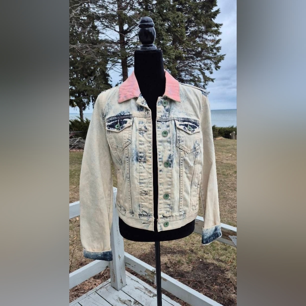 Aeropostale Pretty Little Liars Emily Acid Washed, Distressed jean Jacket.